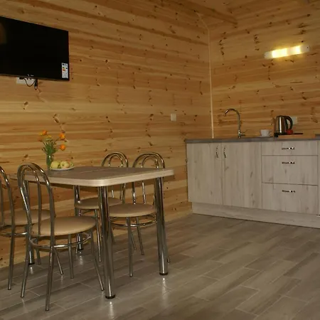 롯지 Diuna Letniskowe 포비에로보